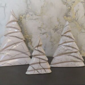 Tercia de pinos plana (mármol)